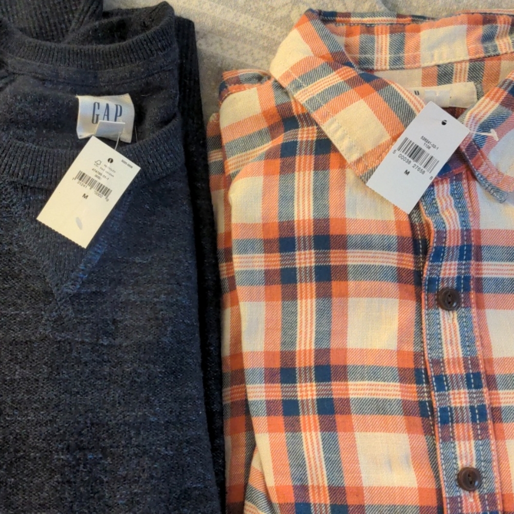 GAP shirt and sweater set